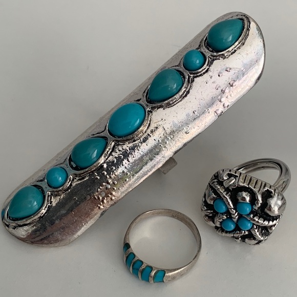 💜 3/$50 vintage Avon adjustable turquoise ring - Picture 2 of 9